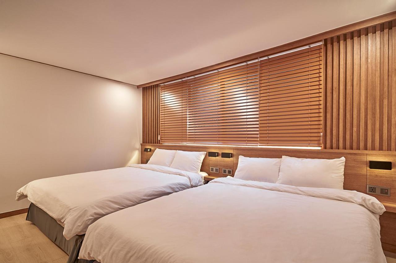Monday Cracker Hongdae Hotel Сеул Екстериор снимка